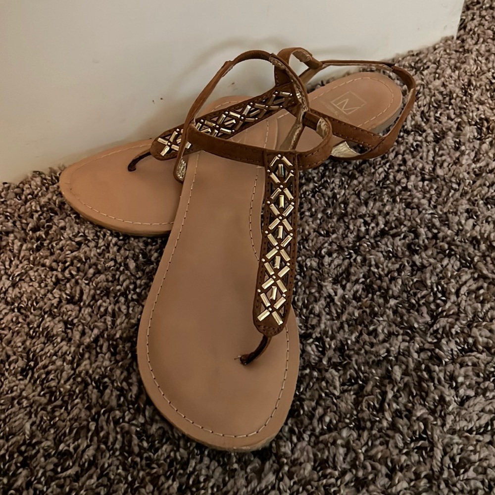 Cute Sandals Size 6